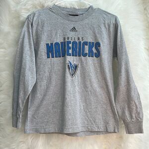 Vintage Adidas Dallas Mavericks long sleeve T-shirt